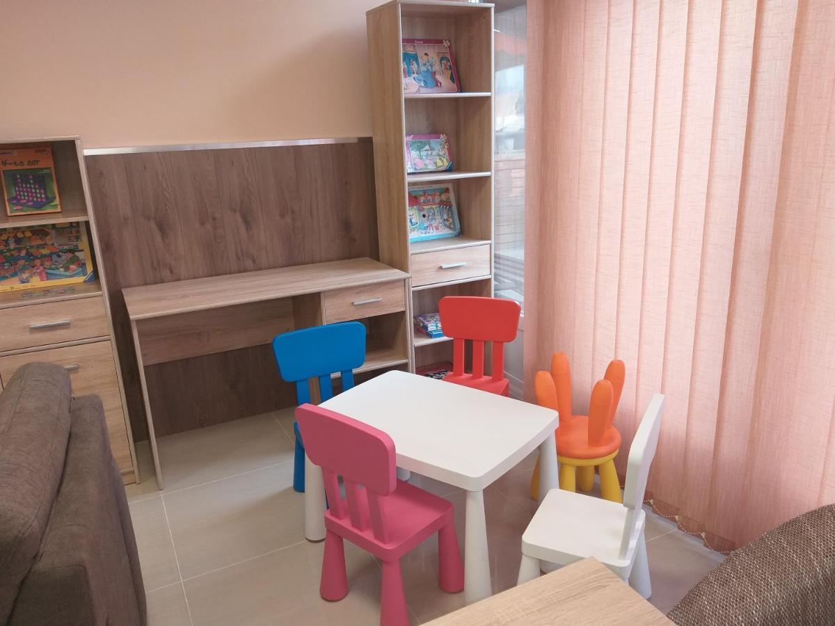 Bed and Breakfast M7 Galeria Panzio Летенє Екстер'єр фото